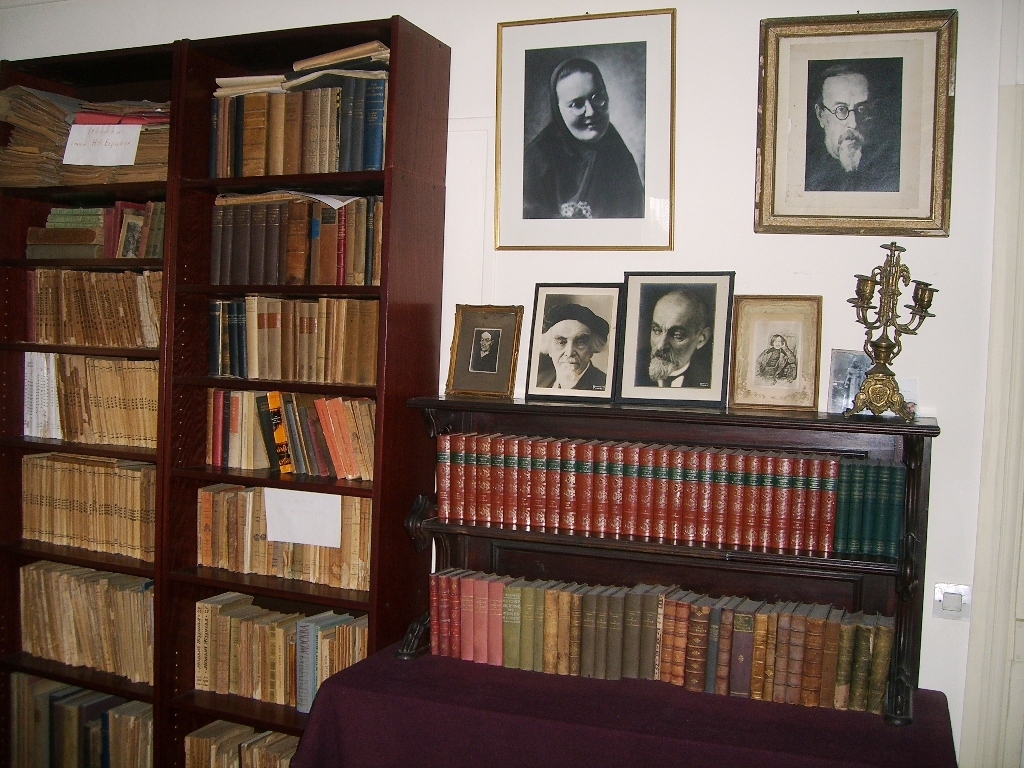 Библиотека Бердяева в Кламаре.jpg Библиотека Бердяева в Кламаре.jpg